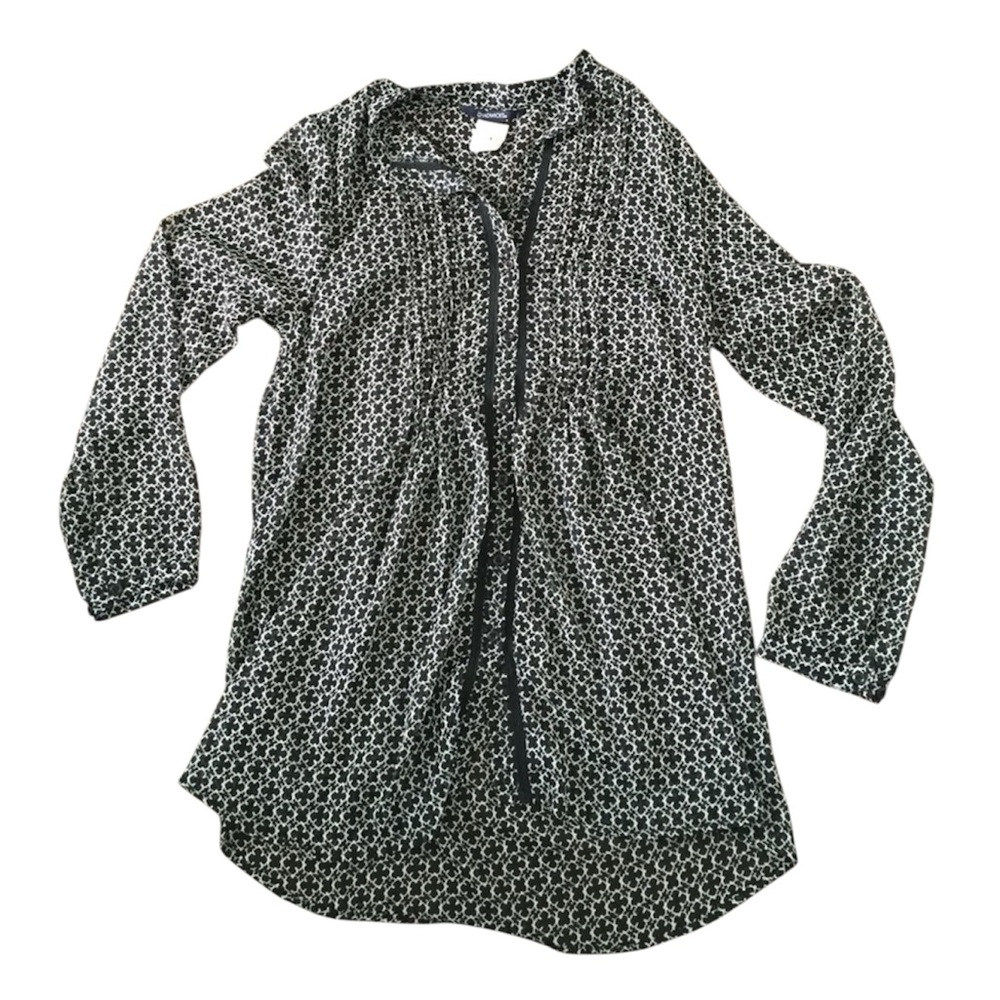 NWT - Chadwicks button front sheer blouse - large